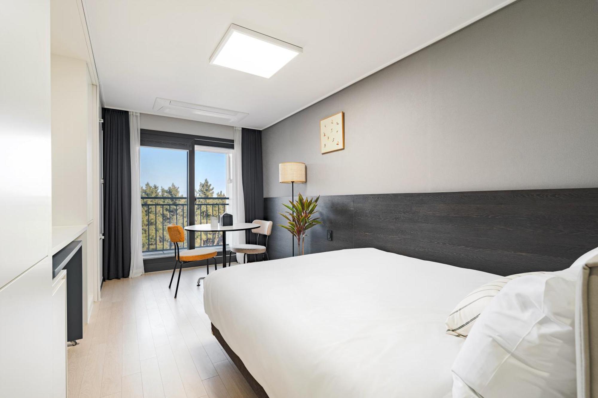 Urbanstay Sokcho Beach Ab Екстериор снимка