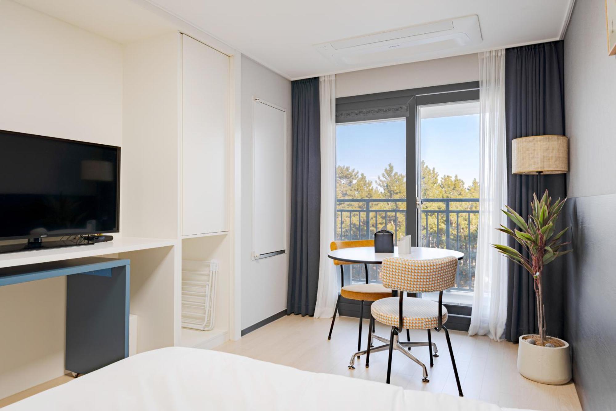 Urbanstay Sokcho Beach Ab Екстериор снимка