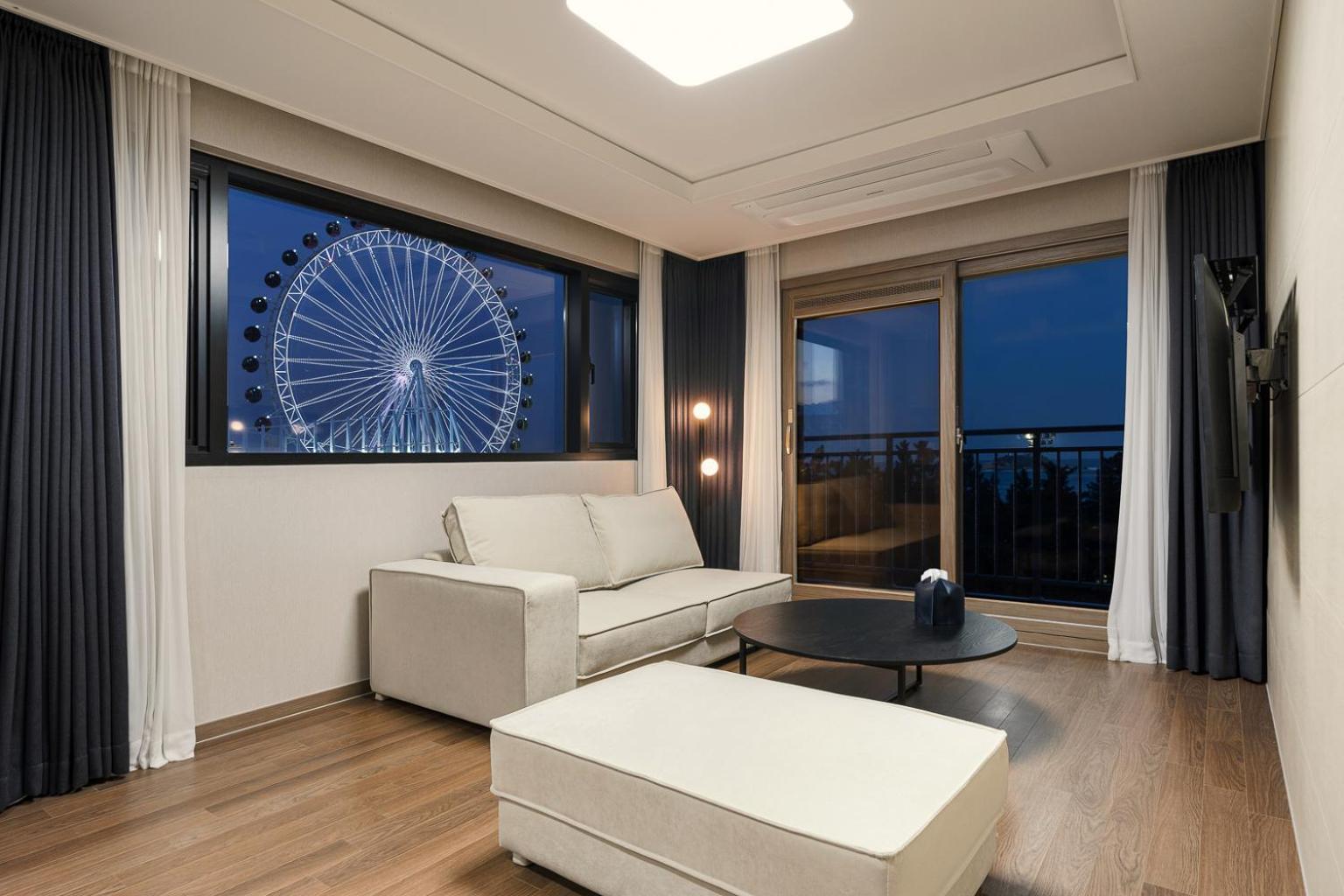 Urbanstay Sokcho Beach Ab Екстериор снимка